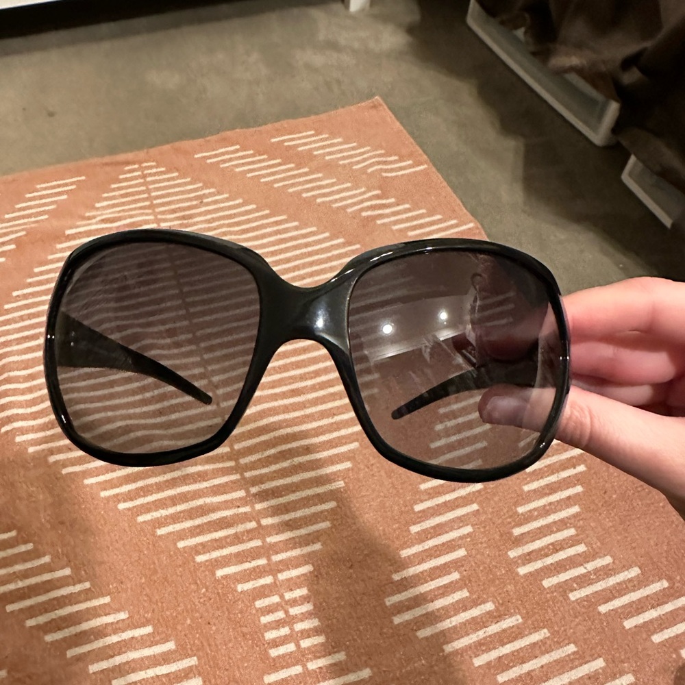 Almost new D&G sunglasses